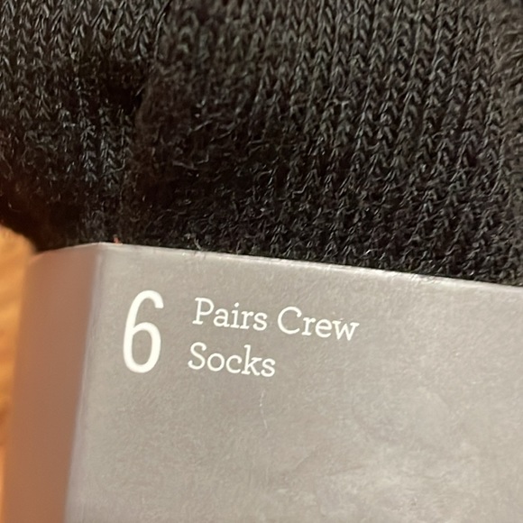 Bandolino Crew Socks. (6) Pair Assorted Black/Striped. NWT! - Picture 3 of 6